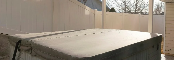 Abgedeckter Whirlpool